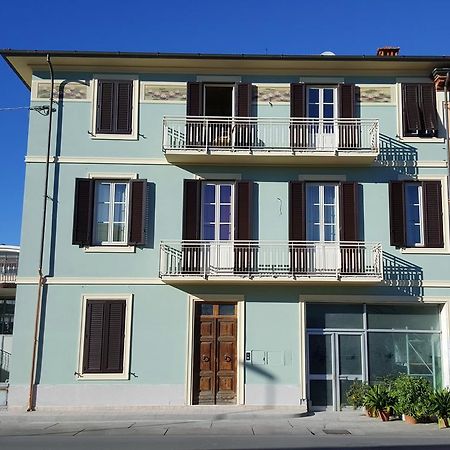 Hôtel Fiore Di Loto à Capannori Extérieur photo